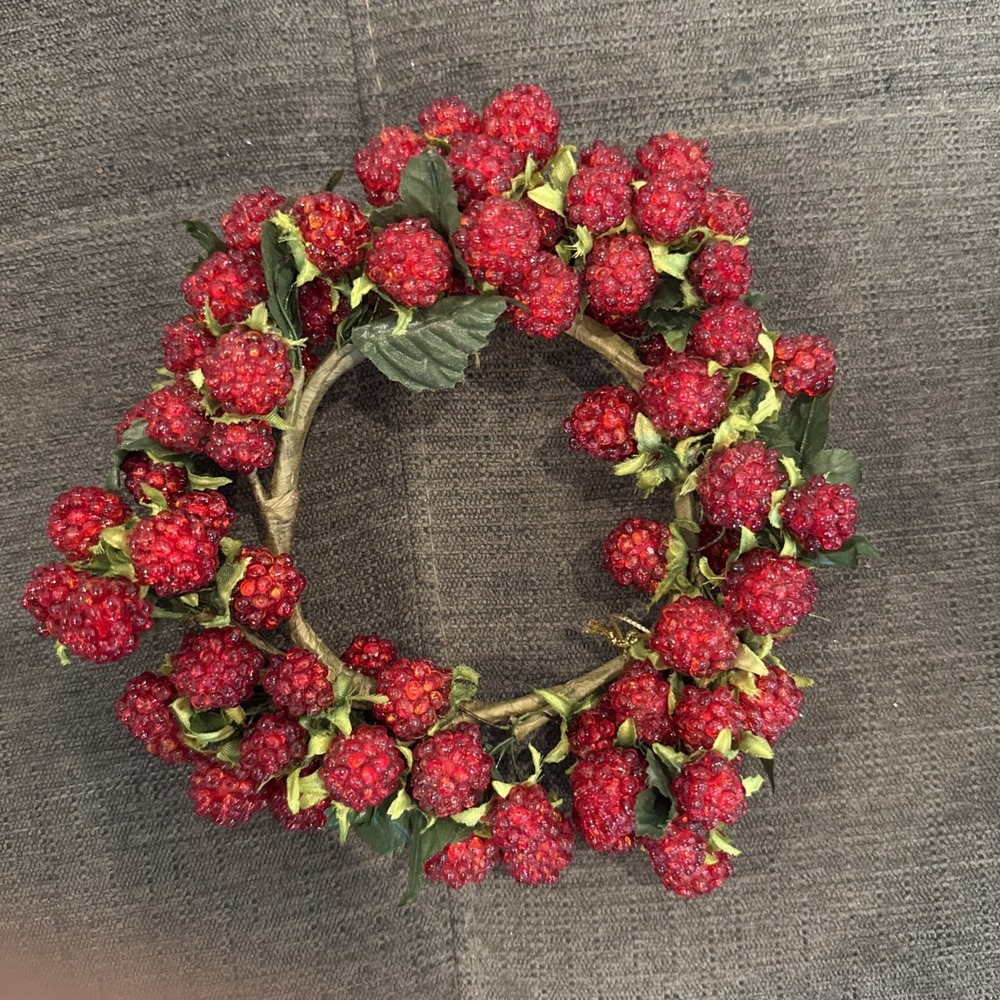 Candle‎ Ring - Red Raspberries & Green Leaves Christmas Candle Holder